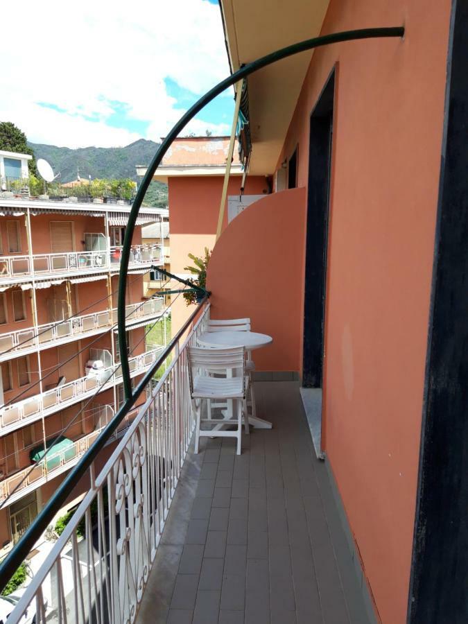 Casa Rina Appartamento Леванто Екстериор снимка